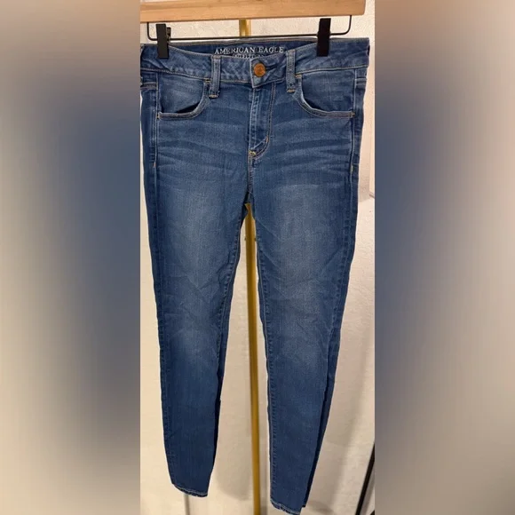 American Eagle Jegging Jeans Size 6 Regular Medium Wash Stretch Skinny Fit - Picture 2 of 12